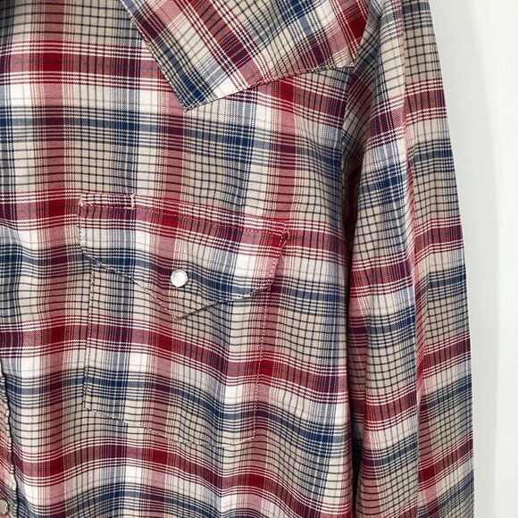 Men's Ely Cattleman Pearl Snap Western‎ Shirt - Picture 4 of 6